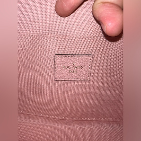 Louis Vuitton Pochette Felicie Empreinte Rose Poudre - Picture 16 of 17